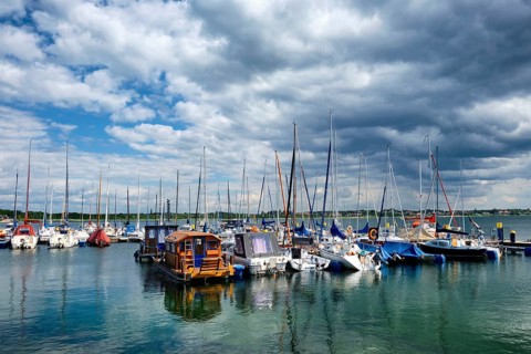 Marina Bernsteinsee