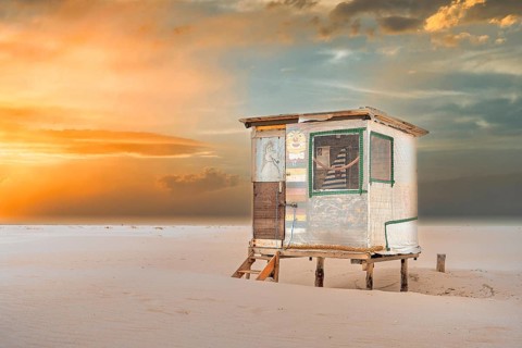 Beach hut