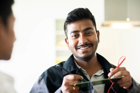 Students in an internship at the university with work equipment