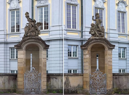 Former guardhouse with sculptures in front of the Margravial Residence
