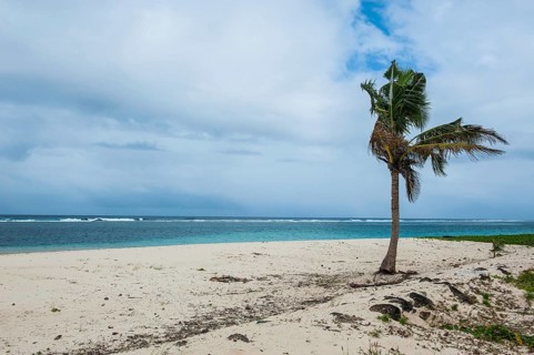 White sand beach in nothern Upolo