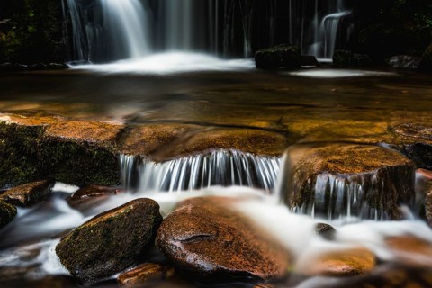 Little waterfall on the way to Blaen y Glyn Isaf Waterfall