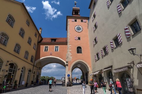 Bridge tower