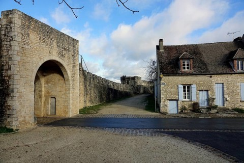 Porte de Jouy gate and ramparts