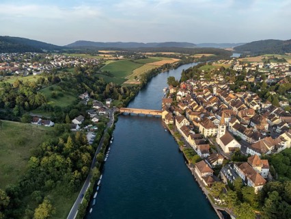View across the Rhine to Diessenhofen with the historic wooden bridge