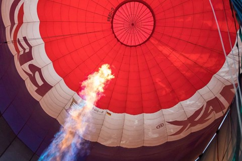 Hot air balloon