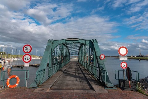 Nassau bridge in Nassau harbour