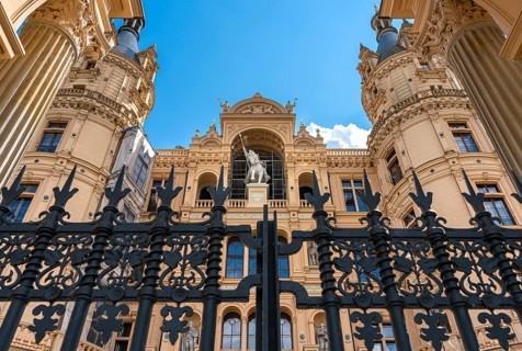 The portal at the entrance to Schwerin Castle