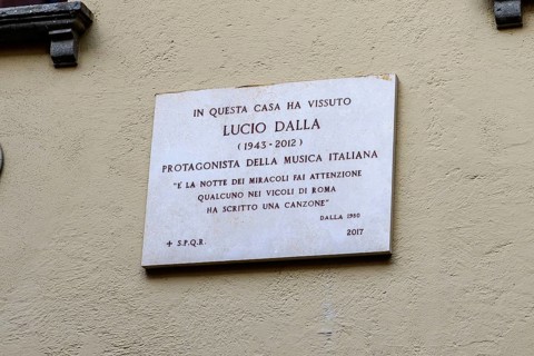 Commemorative plaque for musician Lucio Dalla
