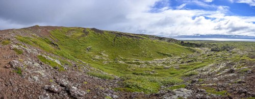 Old volcanic cone Buoaklettur