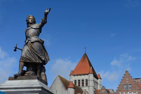 Monument to Christine de Lalaing Princesse d' Espinoy and Saint-Quentin Church