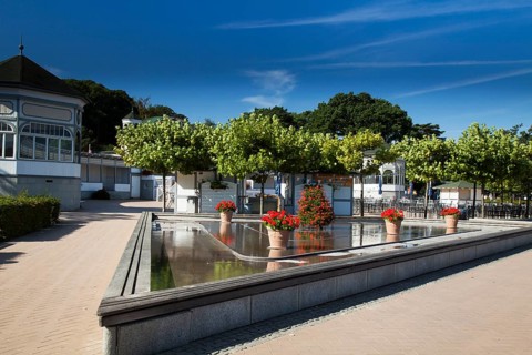 Lakeside promenade