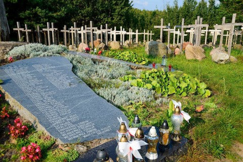 Symbolic grave of the victims of the Augustow raid