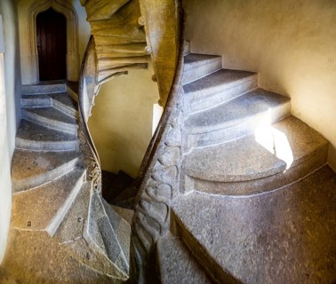 Double spiral staircase