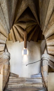 Double spiral staircase