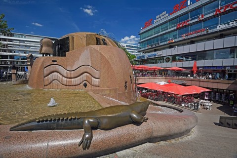 Weltkugelbrunnen