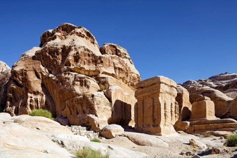 Block tombs