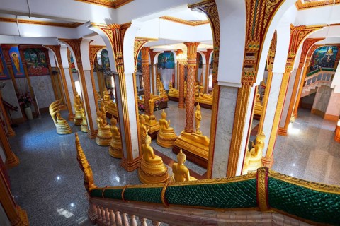 Buddha statues