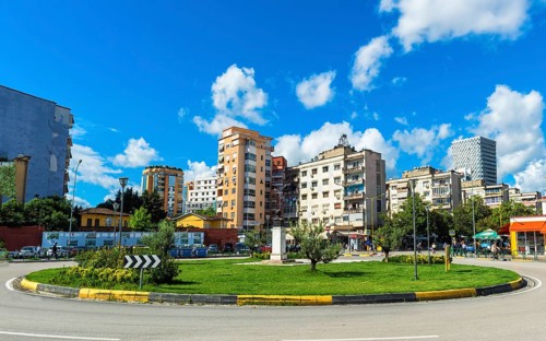 Avni Rusteni Square
