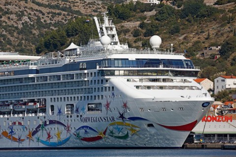 Cruise ship Norwegian Star
