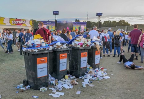 Trash can