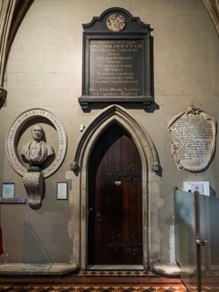 Tomb of poet Jonathan Swift