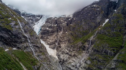 Glacier tongue
