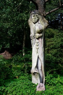 Wooden figure