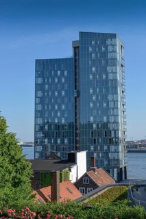 Kristall Tower