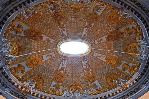 Ceiling vault