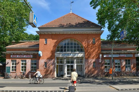 Sonnenallee train station