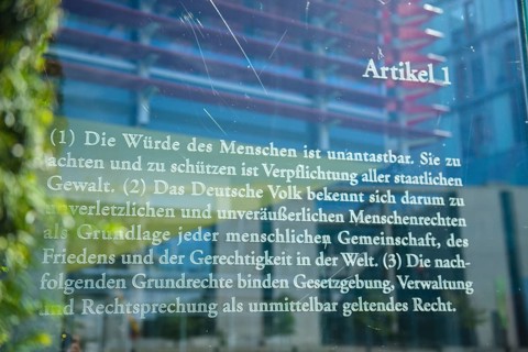 Article 1