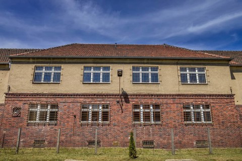 Administration wing