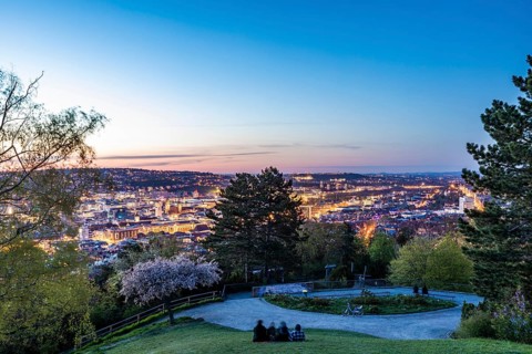 View from Weissenburgpark over the city centre at dusk