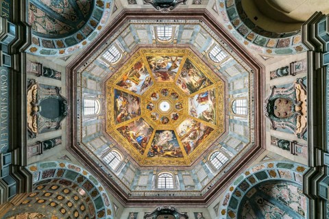 Dome with fresco and marble incrustations in the Mausoleum of the Medici Grand Dukes