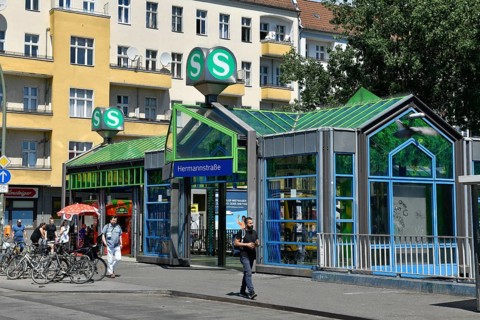 Hermannstrasse Station