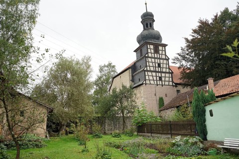 Fortified church with village church of St. Vitus on Leutersdorf church hill