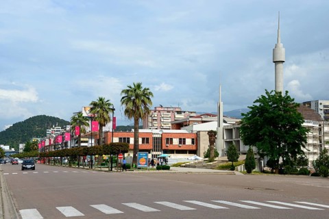 Boulevardi Qemal Stafa