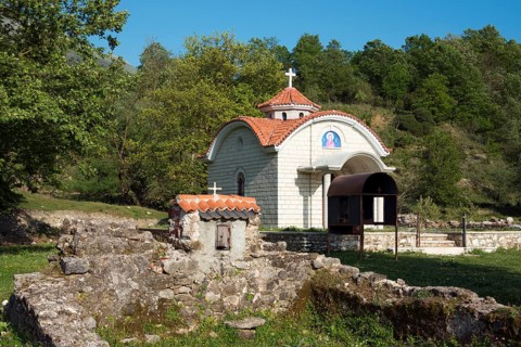 Chapel near Syri i Kalter