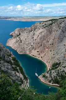 Zavratnica Bay