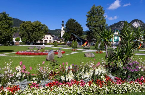 Park on Lake Wolfgang