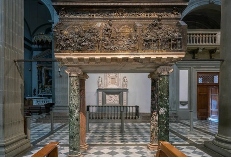 Bronze pulpit by Donatello with the Passion of Christ