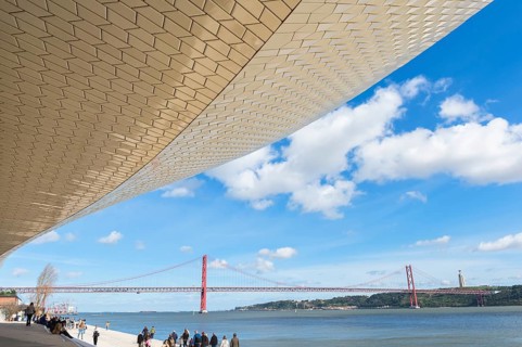 25 April Bridge