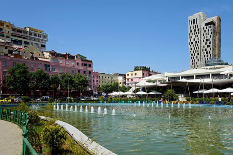Rinia Park