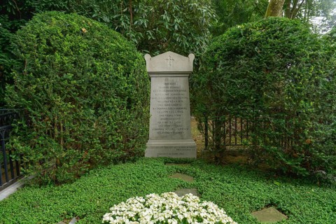 Grave