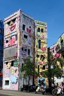 Happy Rizzi House