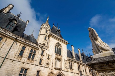 Bourges