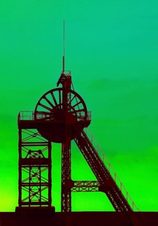 Experimental photography based on the Tomson buck winding tower in the Derne district