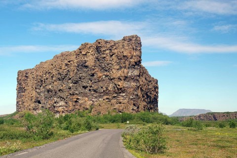Single rock formation
