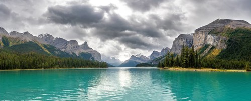 Turquoise blue glacial lake Maligne Lake